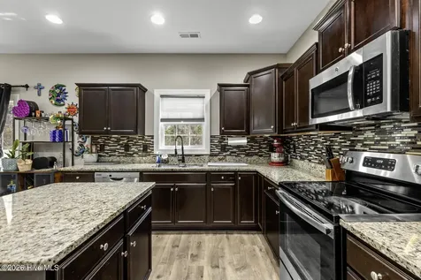 412 Pewter Court Jacksonville NC 28546