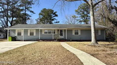 1113 Cherry Tree Drive New Bern NC 28562
