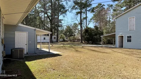 1113 Cherry Tree Drive New Bern NC 28562