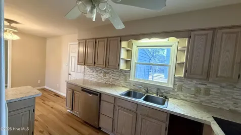 1113 Cherry Tree Drive New Bern NC 28562