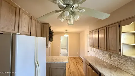 1113 Cherry Tree Drive New Bern NC 28562