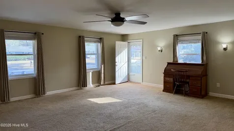 1113 Cherry Tree Drive New Bern NC 28562