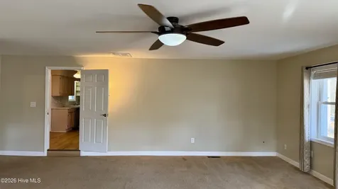 1113 Cherry Tree Drive New Bern NC 28562