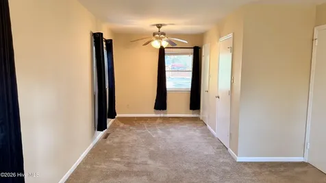 1113 Cherry Tree Drive New Bern NC 28562