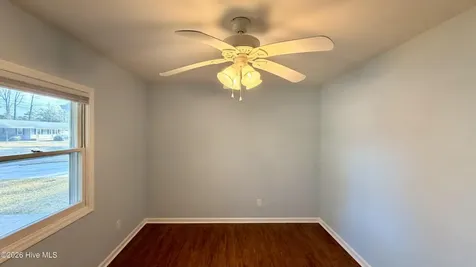 1113 Cherry Tree Drive New Bern NC 28562