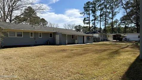 1113 Cherry Tree Drive New Bern NC 28562