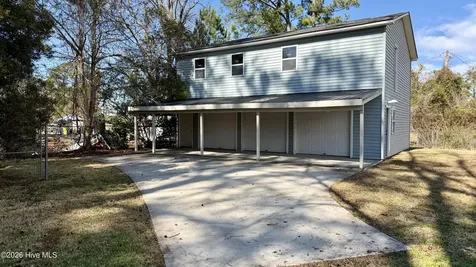 1113 Cherry Tree Drive New Bern NC 28562