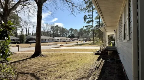 1113 Cherry Tree Drive New Bern NC 28562