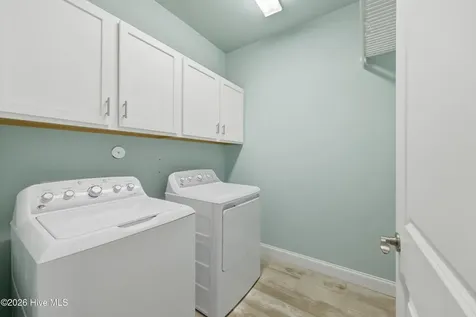 653 Jenoa Loop Castle Hayne NC 28429