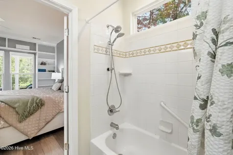 5242 Windward Way Southport NC 28461