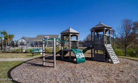 5242 Windward Way Southport NC 28461