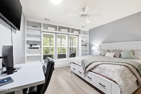 5242 Windward Way Southport NC 28461