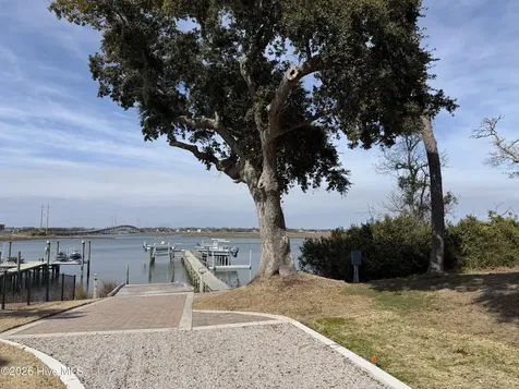 416 Sunrise Court Emerald Isle NC 28594