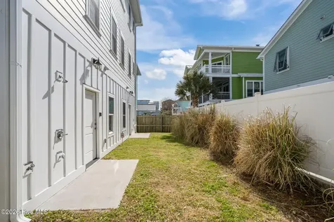 1604 Snapper Lane Carolina Beach NC 28428