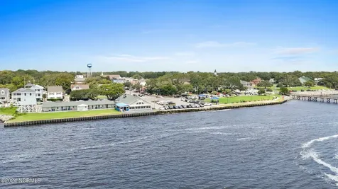 950 Hankinsville Road Southport NC 28461