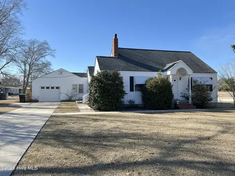 167 Lake Road Newport NC 28570