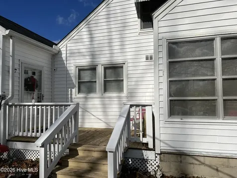 167 Lake Road Newport NC 28570