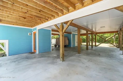 119 NE 27th Street Oak Island NC 28465