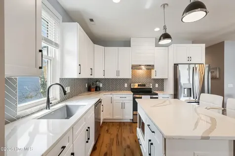119 NE 27th Street Oak Island NC 28465