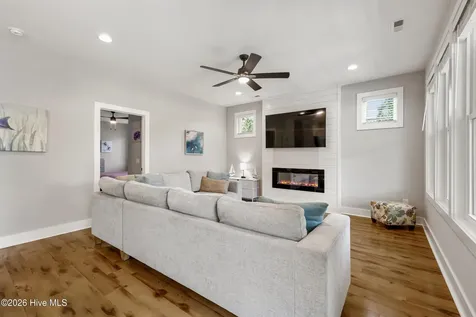 119 NE 27th Street Oak Island NC 28465