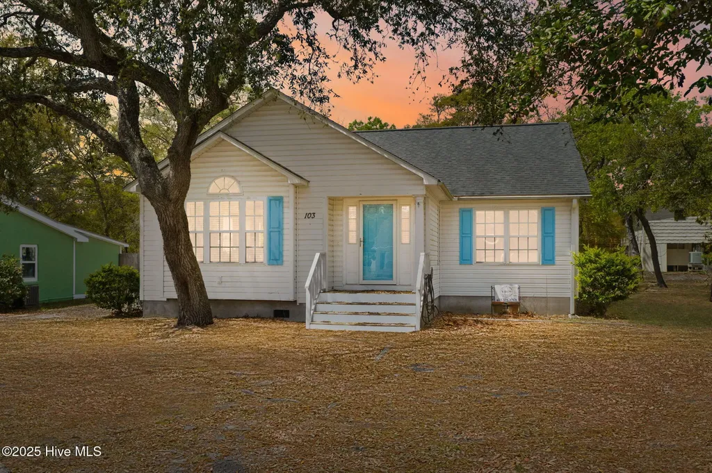 103 NE 5th Street Oak Island NC 28465