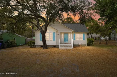 103 NE 5th Street Oak Island NC 28465