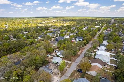 103 NE 5th Street Oak Island NC 28465