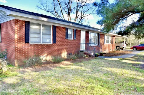 5271 Tobacco Road Orrum NC 28369