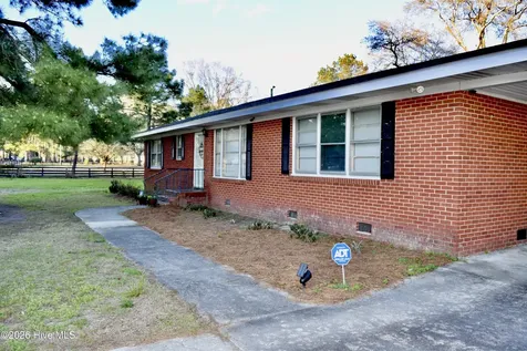 5271 Tobacco Road Orrum NC 28369