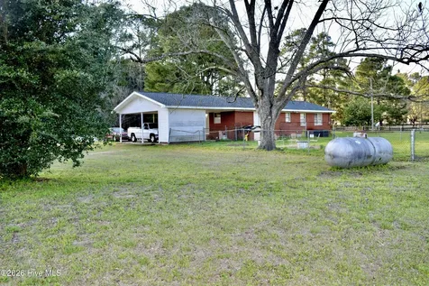 5271 Tobacco Road Orrum NC 28369