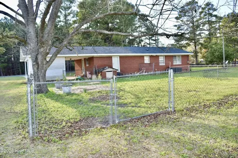 5271 Tobacco Road Orrum NC 28369