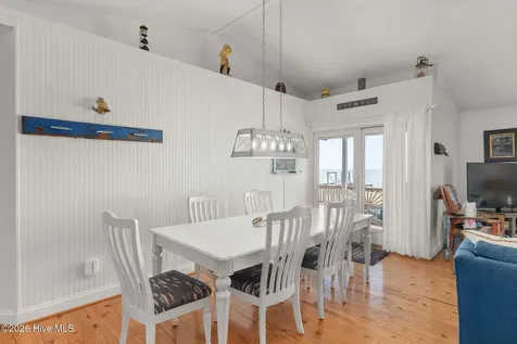 1528 Island Road Harkers Island NC 28531