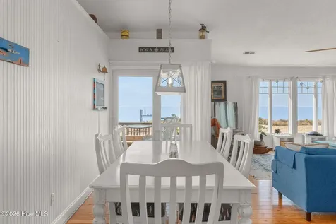 1528 Island Road Harkers Island NC 28531