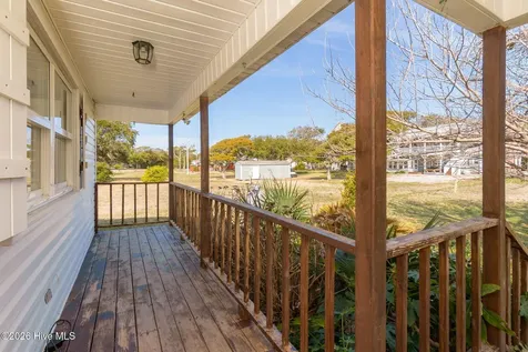 1528 Island Road Harkers Island NC 28531