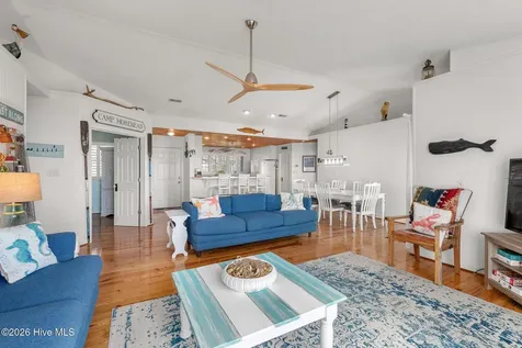 1528 Island Road Harkers Island NC 28531