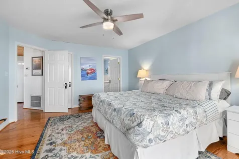 1528 Island Road Harkers Island NC 28531