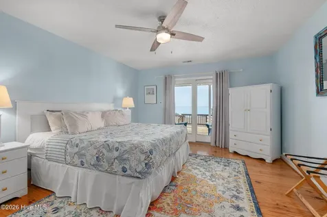 1528 Island Road Harkers Island NC 28531