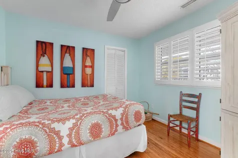 1528 Island Road Harkers Island NC 28531