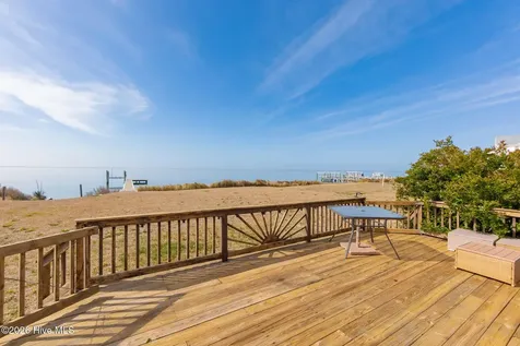 1528 Island Road Harkers Island NC 28531