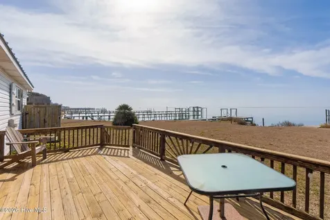 1528 Island Road Harkers Island NC 28531