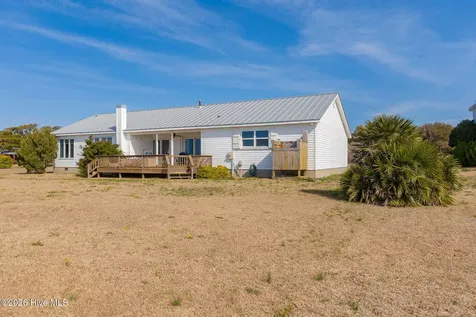 1528 Island Road Harkers Island NC 28531