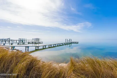 1528 Island Road Harkers Island NC 28531