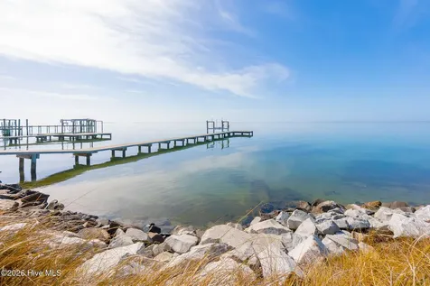 1528 Island Road Harkers Island NC 28531