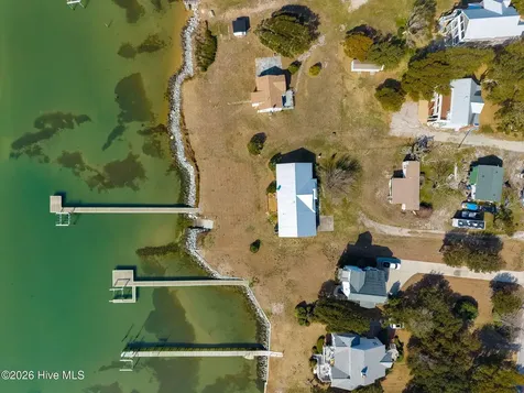 1528 Island Road Harkers Island NC 28531
