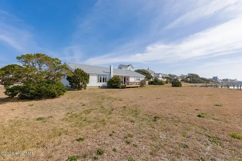 1528 Island Road Harkers Island NC 28531