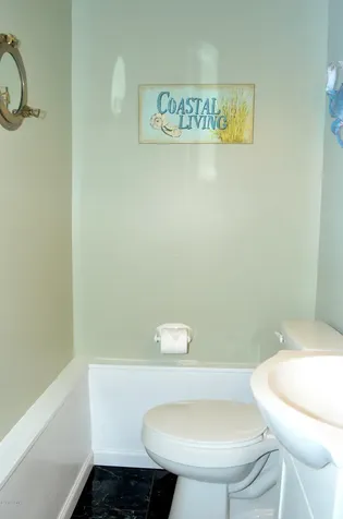 1528 Island Road Harkers Island NC 28531
