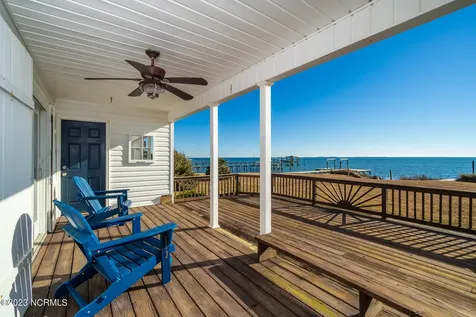 1528 Island Road Harkers Island NC 28531