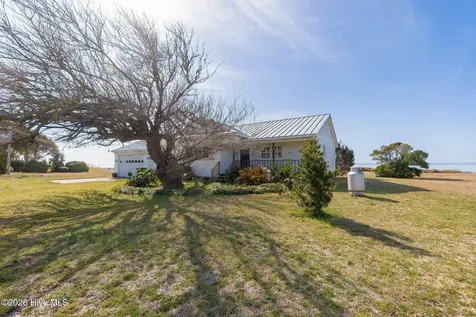 1528 Island Road Harkers Island NC 28531