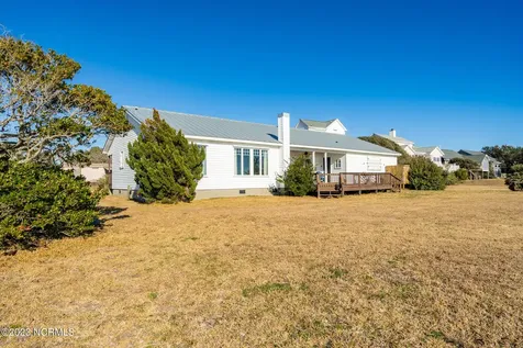 1528 Island Road Harkers Island NC 28531