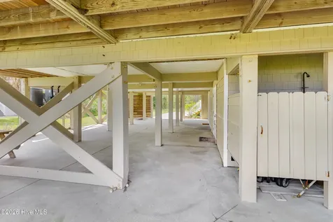 522 Sandy Point Drive Beaufort NC 28516
